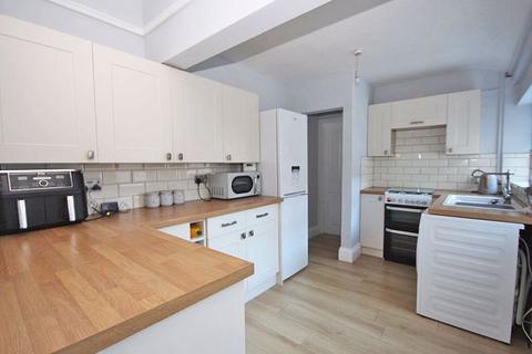 59 Fairmont Road, Grimsby, DN32 8DY