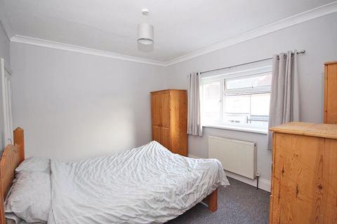 59 Fairmont Road, Grimsby, DN32 8DY