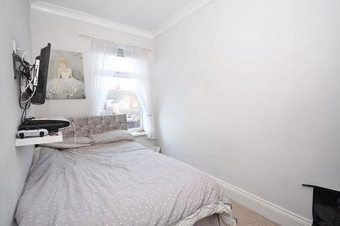 59 Fairmont Road, Grimsby, DN32 8DY