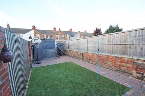 59 Fairmont Road, Grimsby, DN32 8DY
