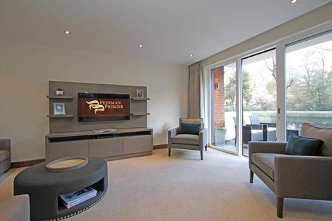 3 bedroom apartment to rent, Ennismore Gardens, London, SW7