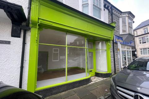 Shop to rent, Newborough Street, Blaenau Ffestiniog, Gwynedd, LL41