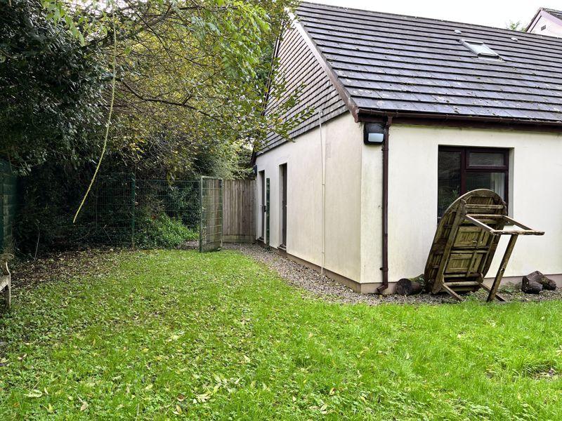 Side garden