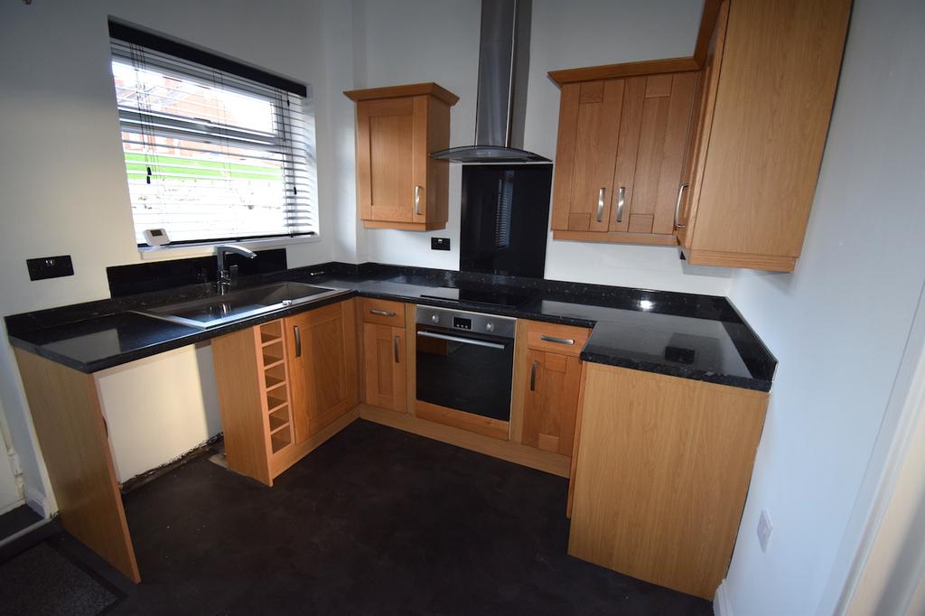 South View, Ushaw Moor DH7 2 bed terraced house to rent £550 pcm (£