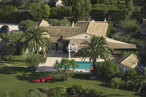 8 bedroom villa, Saint-Tropez, 83990, France