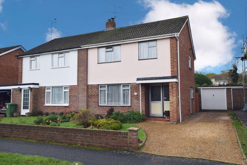 Bolle Road, Alton, Hampshire 3 bed semidetached house £419,500