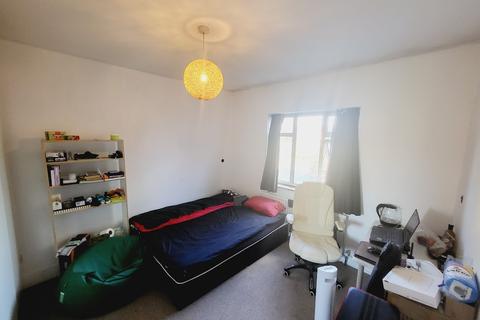 62 Alexandra Road, London, NW4 2RY