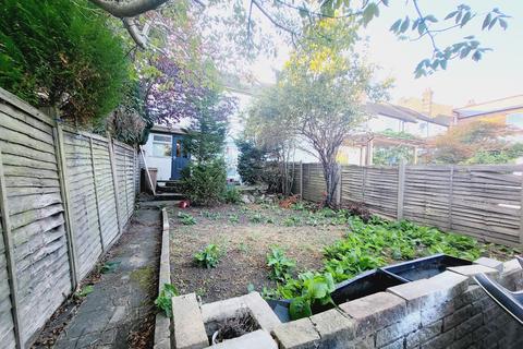 62 Alexandra Road, London, NW4 2RY