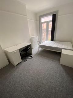 2 bedroom apartment to rent, *AVAILABLE JULY 2025* 2 Bed STUDENT Property on Langdale Road, L15