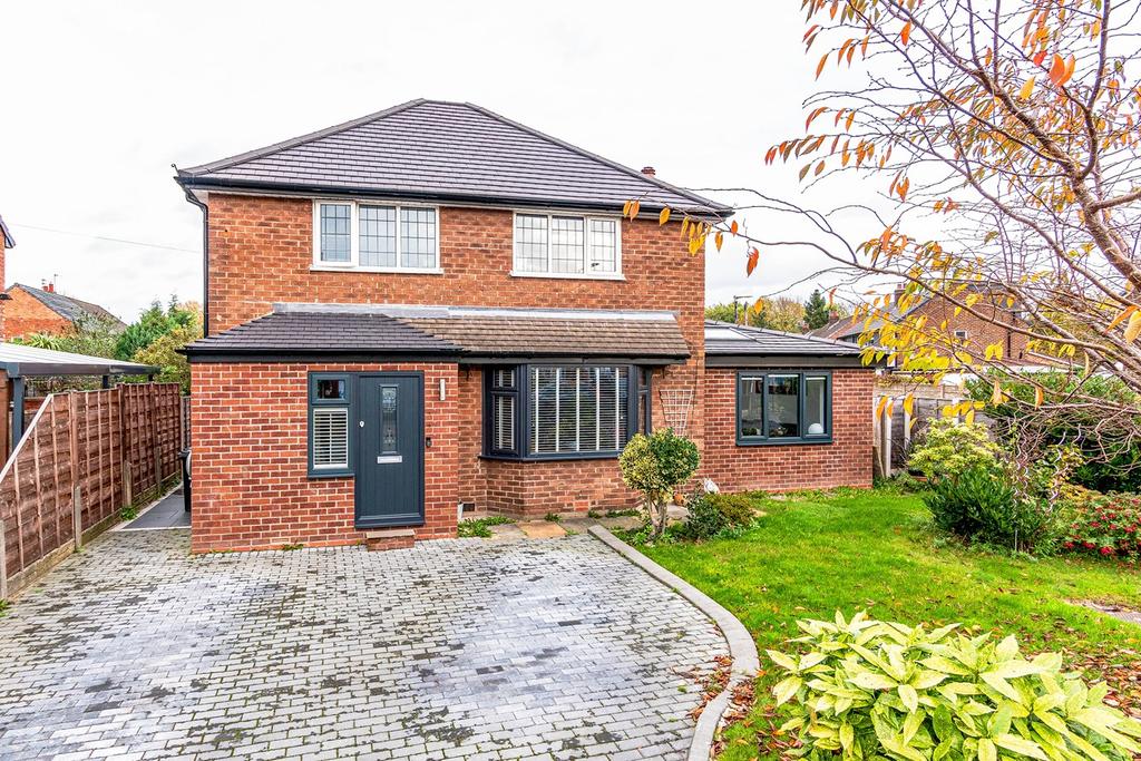 Woodhouse Road, Davyhulme... 3 bed detached house £425,000