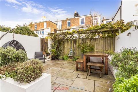 6 bedroom end of terrace house for sale - Cissbury Road, Hove