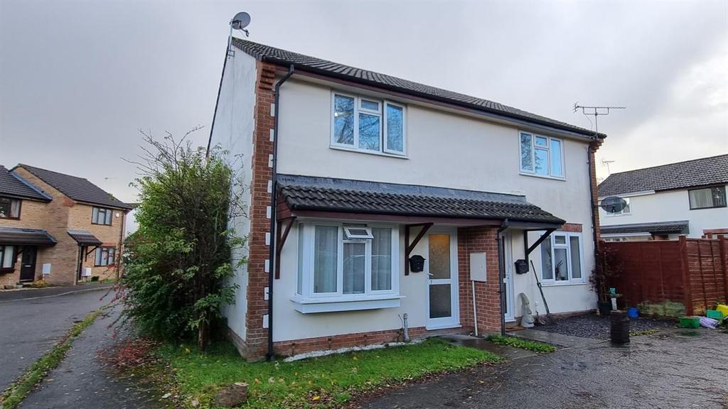 Hornbeam Hollow, Roundswell, Barnstaple 2 bed terraced house £800 pcm (£185 pw)
