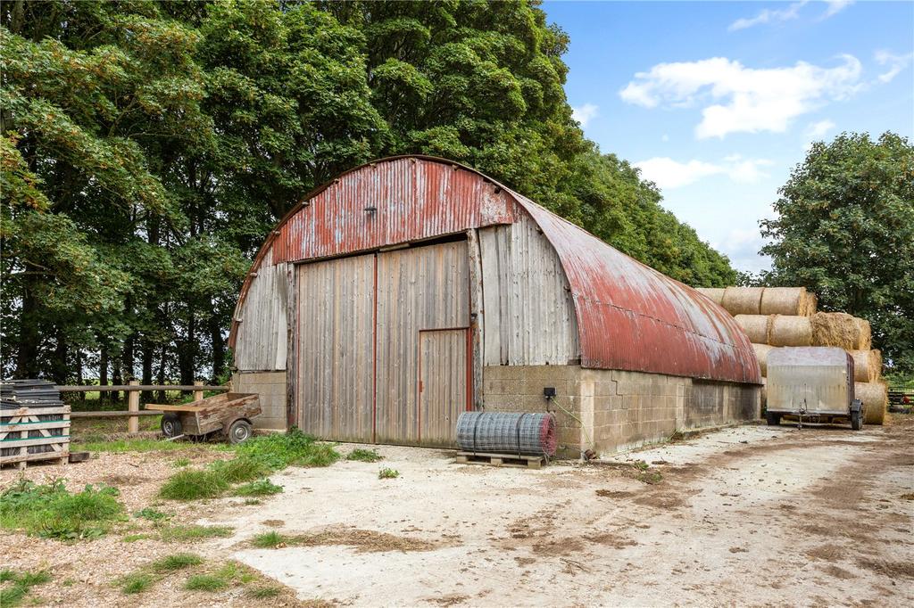 Nissan Hut