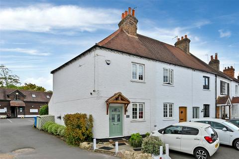 2 bedroom end of terrace house to rent, Ferryside, Ferry Road, Bray, Maidenhead, SL6