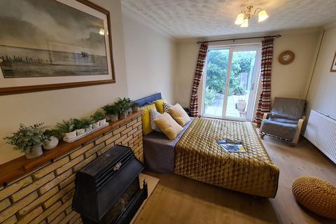 4 bedroom terraced house to rent - Robson Road