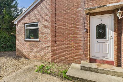 5 bedroom detached house to rent, Cunningham Road