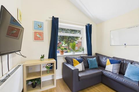 5 bedroom detached house to rent, Cunningham Road
