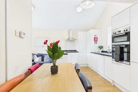 5 bedroom detached house to rent, Cunningham Road