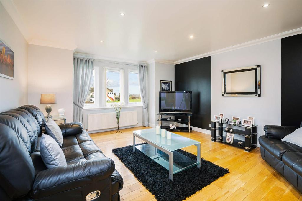 Main Street, Braehead, Lanark 5 bed detached house £299,999