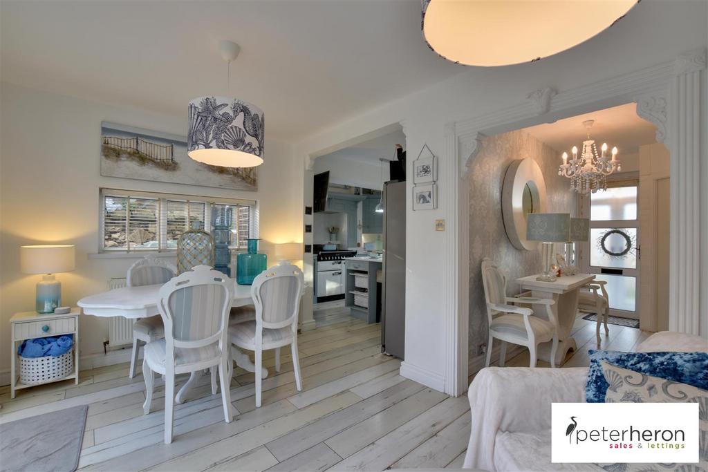 Living/Dining Room