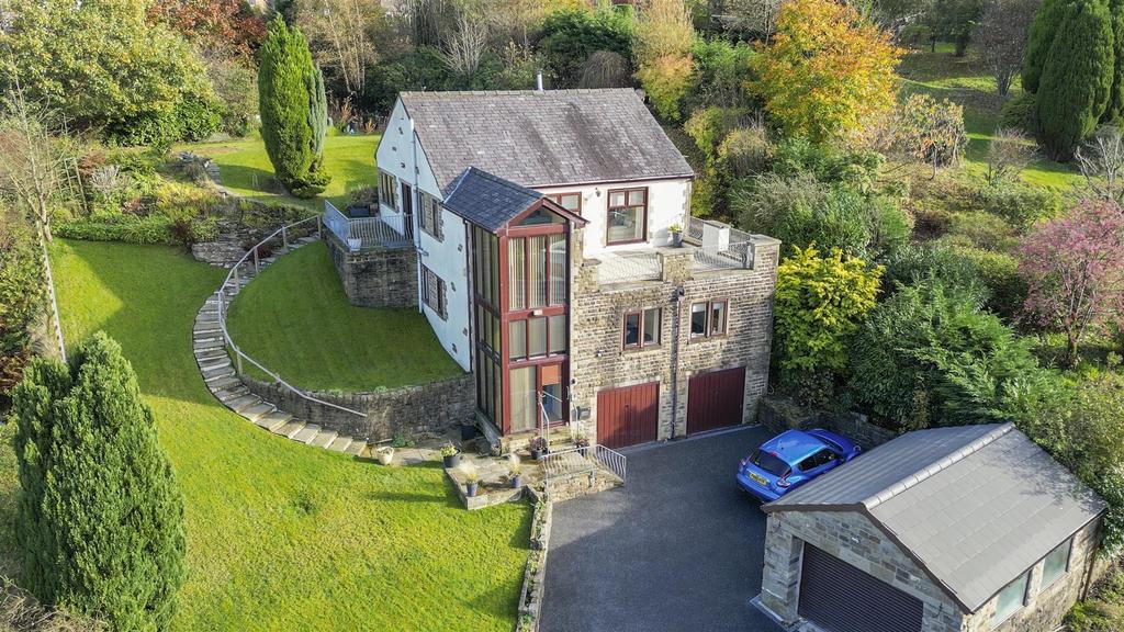 Lumb Holes Lane, Cowpe, Rossendale 4 bed detached house for sale £550,000