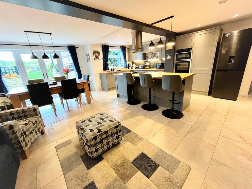 Kitchen Layout.jpg