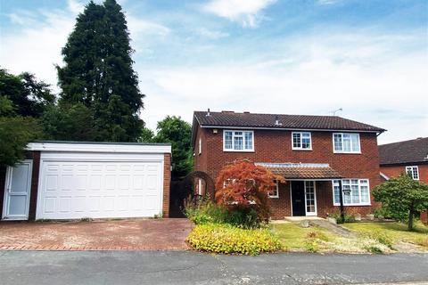 22a Kersey Drive, South Croydon, CR2 8SX
