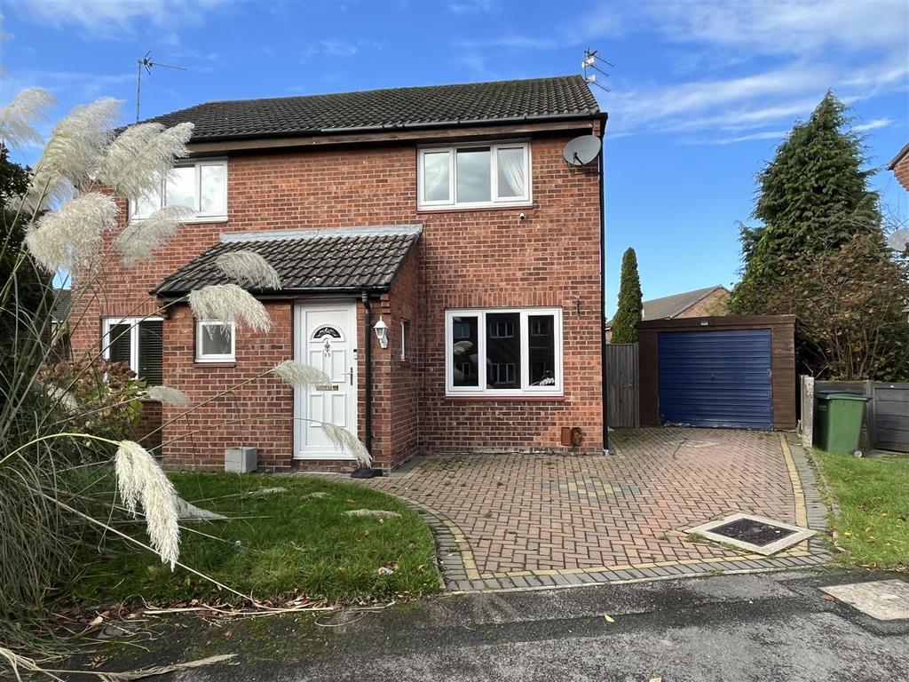 Mulberry Close, Heald Green, Cheadle 2 bed semidetached house £269,950
