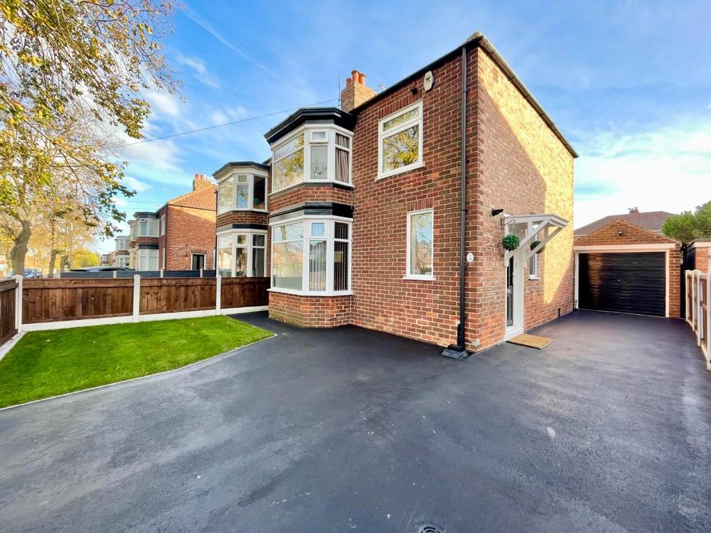 Glaisdale Avenue, Middlesbrough 3 bed semidetached house £185,000