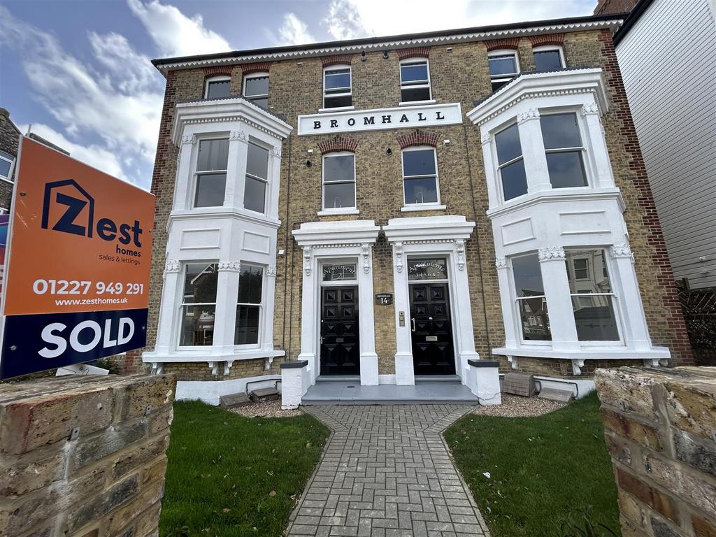 Granville Road, Broadstairs 2 bed house £300,000
