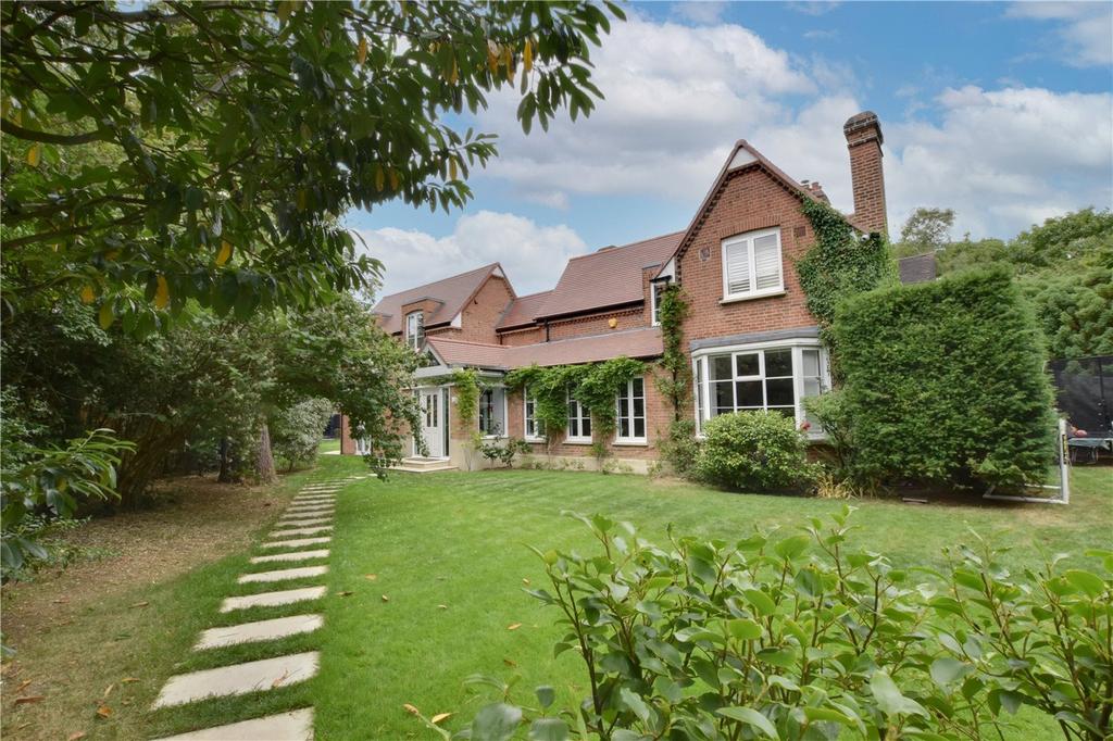 Kidbrooke Grove, Blackheath, London, SE3 6 bed semidetached house for