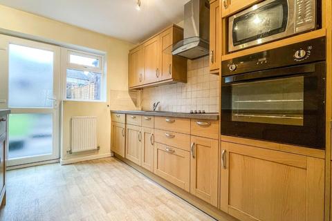 17 Arthingworth Close, Binley, Coventry, CV3 2HQ