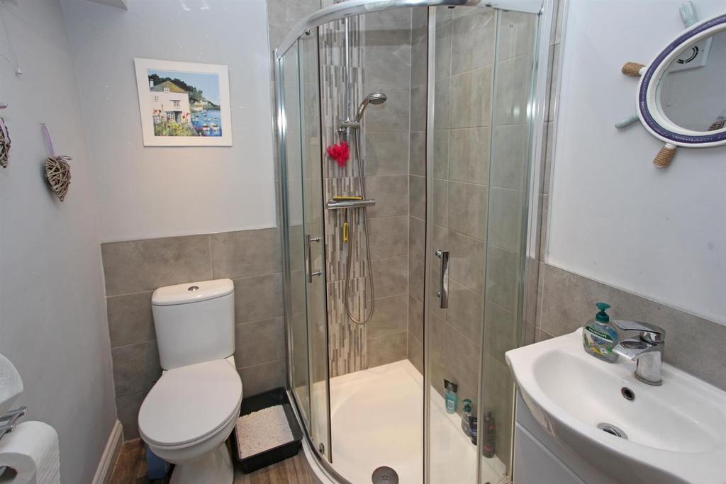Shower Room.JPG