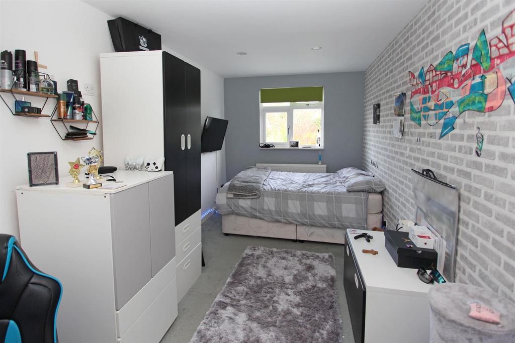 Second bedroom.JPG