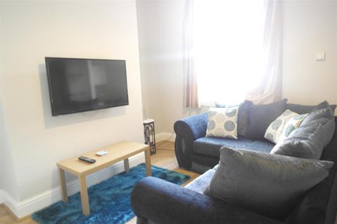 3 bedroom house share to rent - Sidmouth Street, Hull