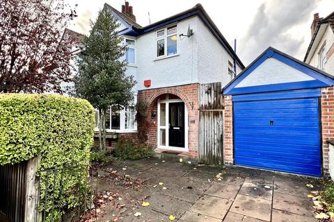 3 bedroom semi-detached house for sale - Wynfield Road, Leicester, LE3