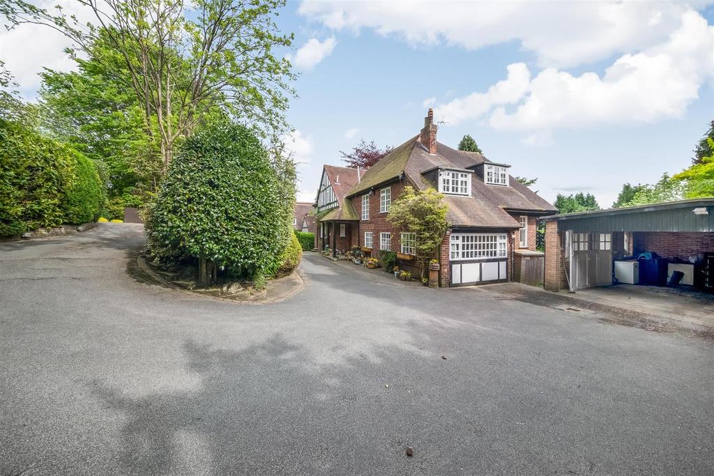 Alwoodley Lane, Alwoodley, Leeds, LS17 7DH 4 bed detached house for