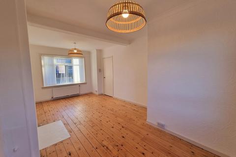 2 bedroom terraced house to rent, Tollohill Place, Kincorth, Aberdeen, AB12