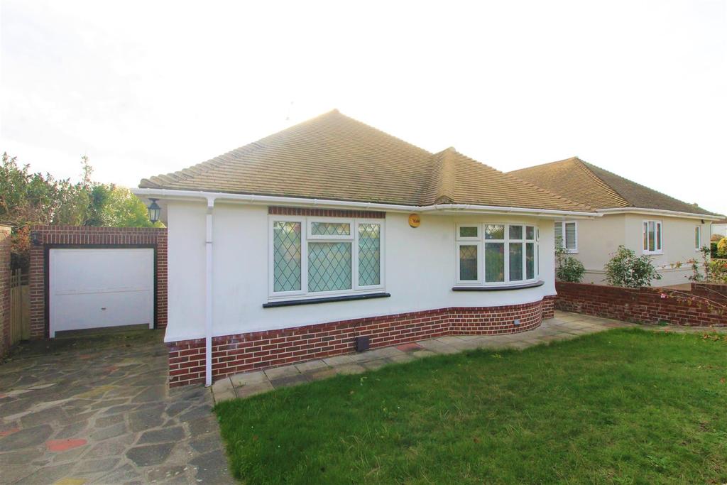 Harmsworth Gardens, Broadstairs 3 bed detached bungalow £510,000