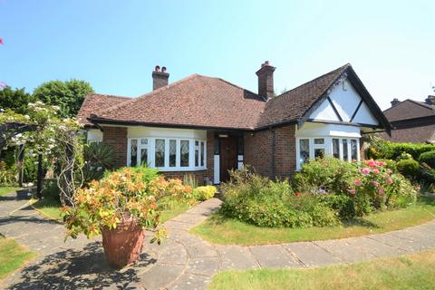 4 bedroom detached house for sale, Woodside Road, Amersham