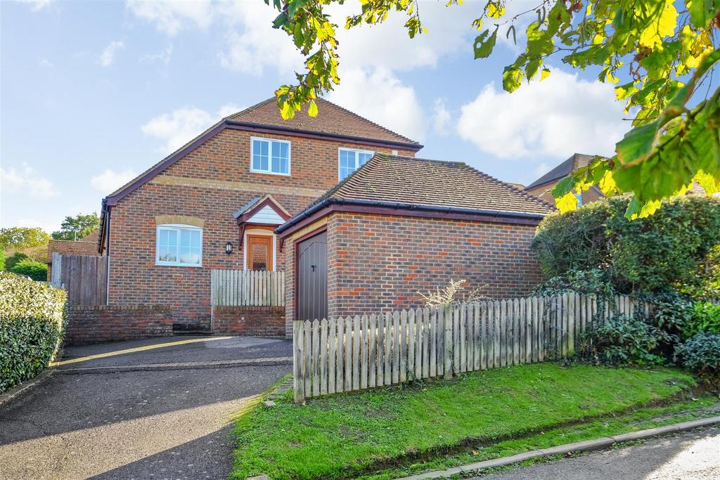 Stanley Road, Whitstable 4 bed detached house for sale £530,000