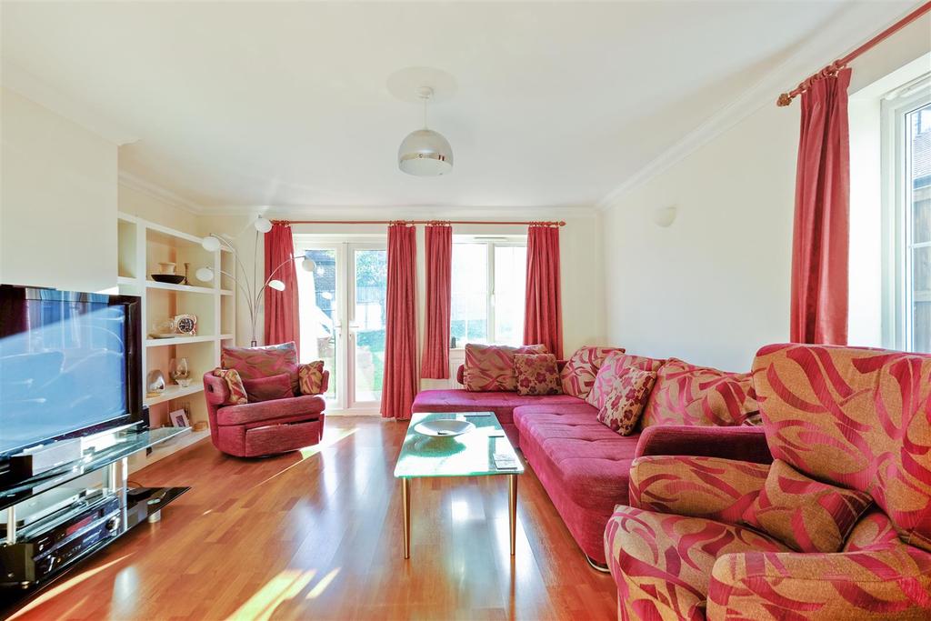 Stanley Road, Whitstable 4 bed detached house for sale £530,000