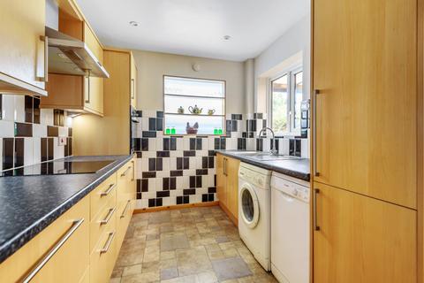 3 bedroom semi-detached house for sale - Chestnut Avenue, Eastleigh, Hampshire, SO53