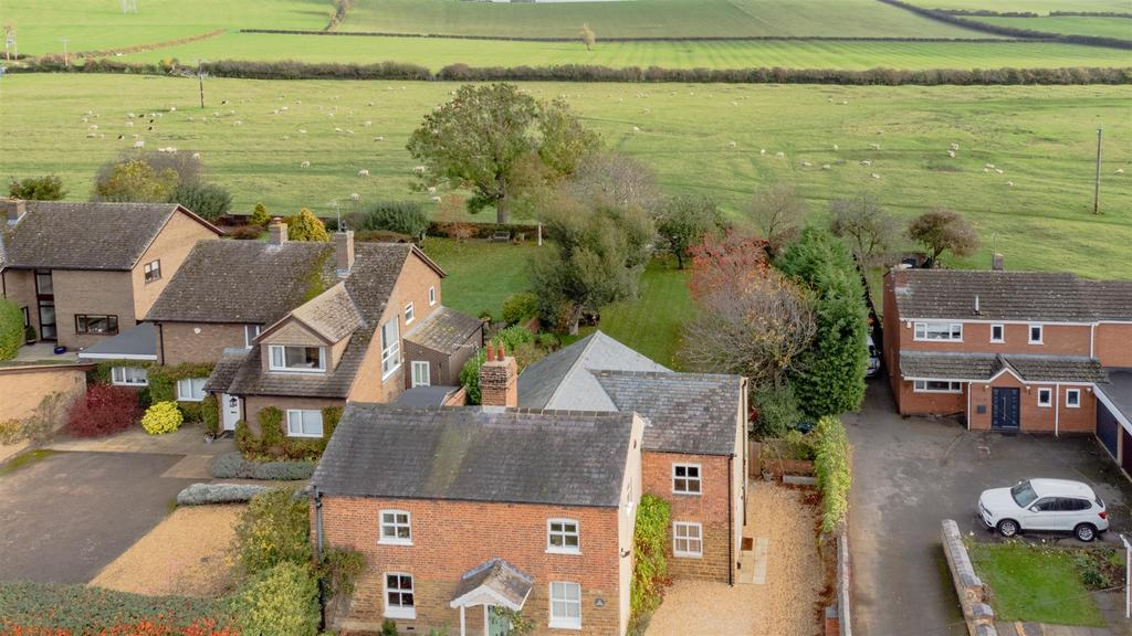 Rose Cottage, Sutton Bassett 4 bed character property £650,000
