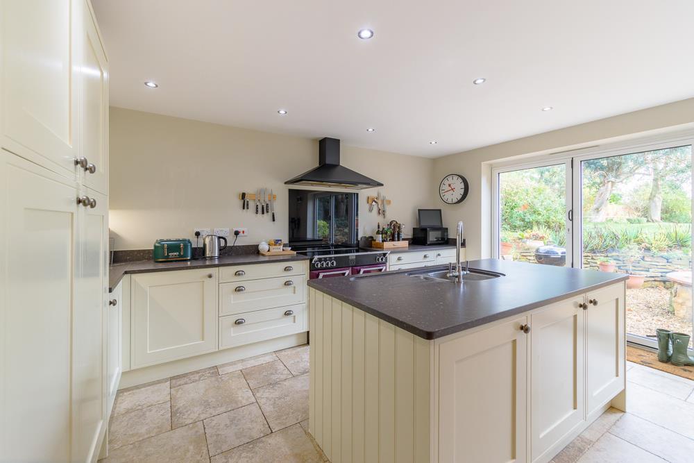 Open Plan Living Dining kitchen