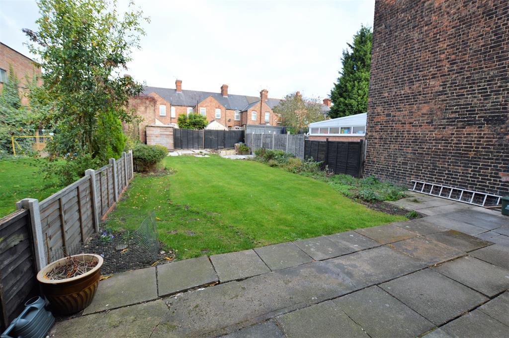 Healey Street, Wigston 2 bed semidetached house £195,000