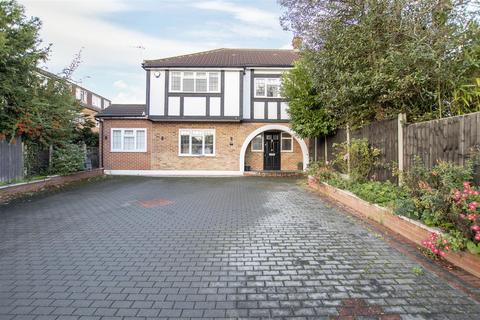 3 bedroom semi-detached house for sale - Rowantree Road, Enfield