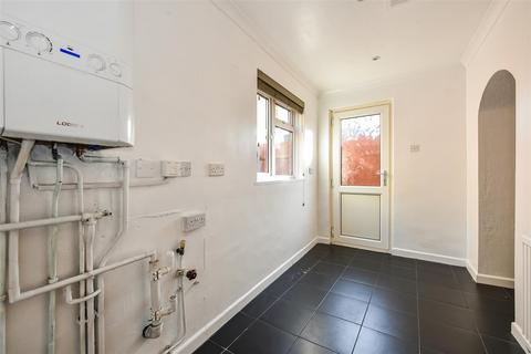 62 Adelaide Road, Andover, SP10 1HF