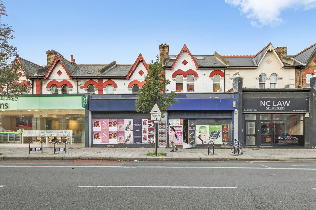 Garratt Lane, London SW18 Retail property (high street) to rent £