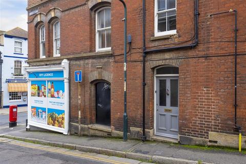 4 Bingley Road, Rochester, ME1 1BZ